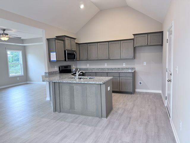 1257 Lakewalk Dr, Antioch, TN 37013