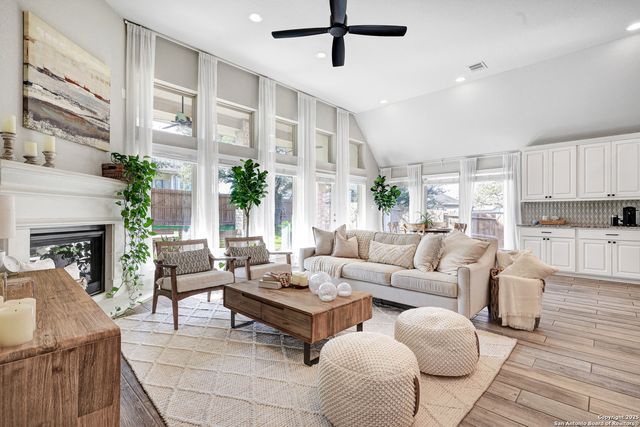 28453 Shailene Dr, San Antonio, TX 78260