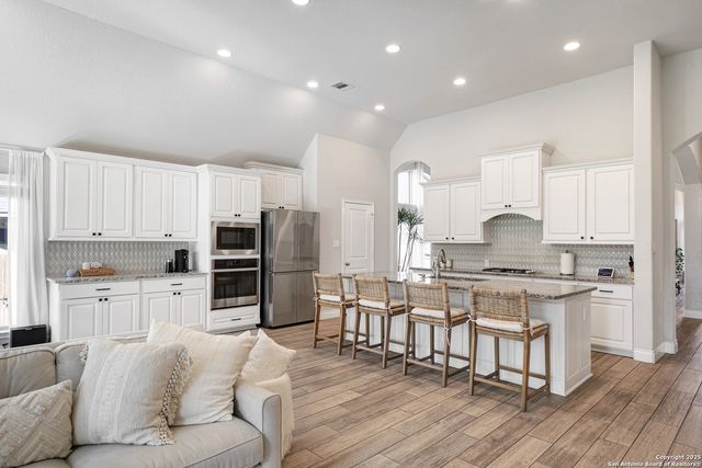 28453 Shailene Dr, San Antonio, TX 78260