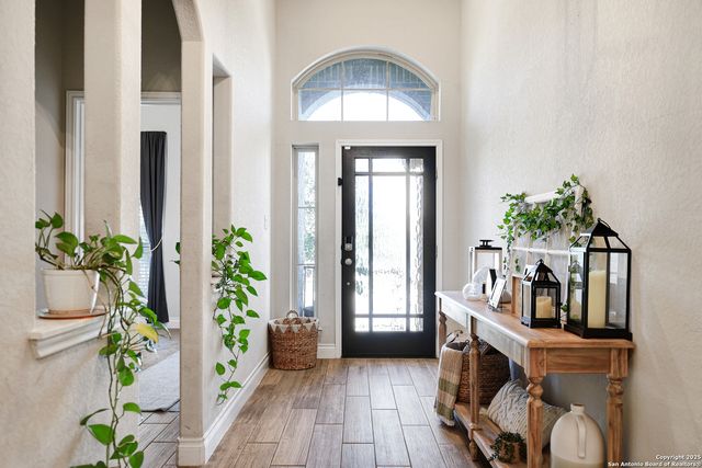 28453 Shailene Dr, San Antonio, TX 78260