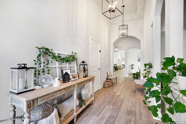 28453 Shailene Dr, San Antonio, TX 78260