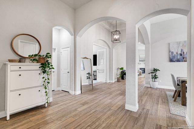 28453 Shailene Dr, San Antonio, TX 78260