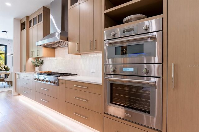 1959 WISTERIA STREET, Sarasota, FL 34239