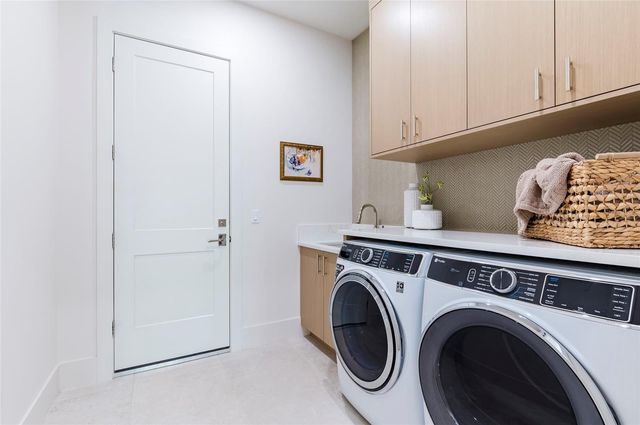 1959 WISTERIA STREET, Sarasota, FL 34239