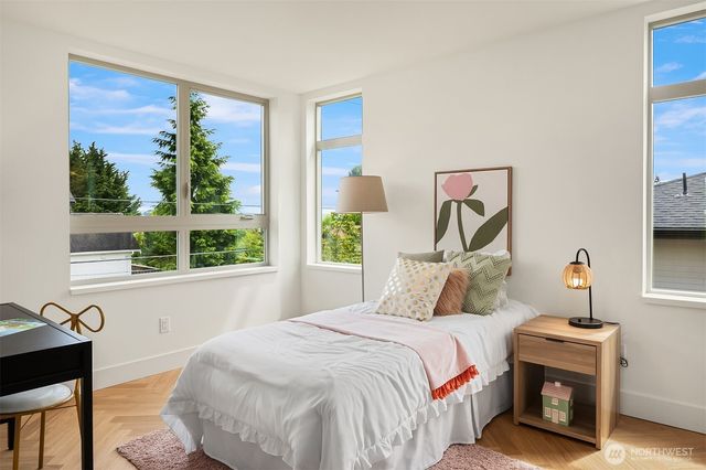 6913 30th Avenue NW, Seattle, WA 98117