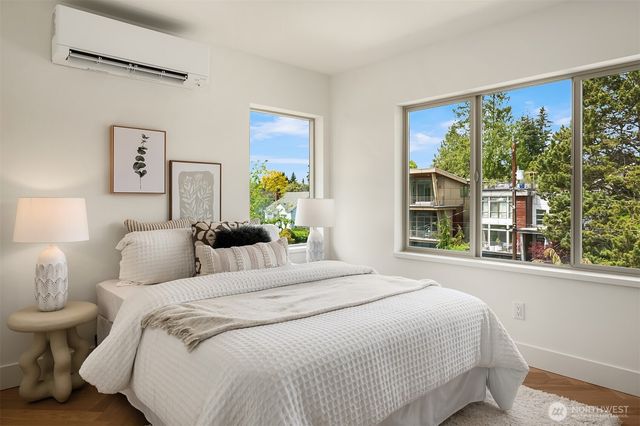 6913 30th Avenue NW, Seattle, WA 98117