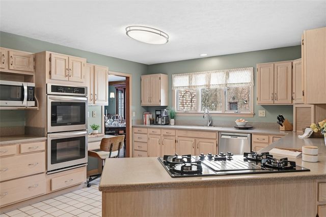 167 Druid Dr, Peters Twp, PA 15317