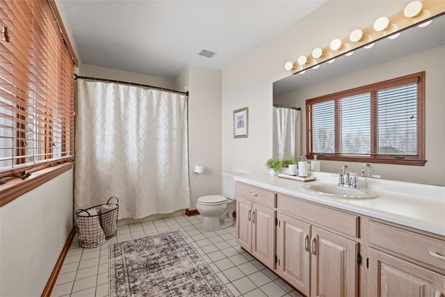 167 Druid Dr, Peters Twp, PA 15317