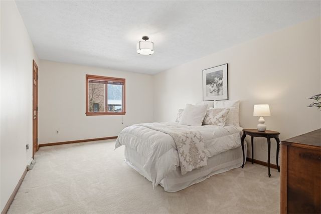 167 Druid Dr, Peters Twp, PA 15317