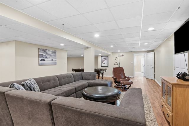 167 Druid Dr, Peters Twp, PA 15317