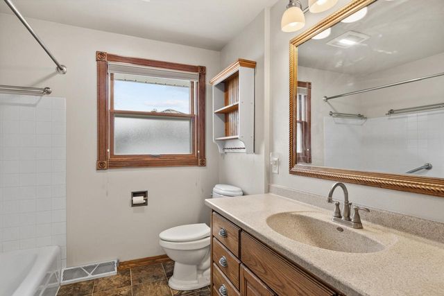 4319 N 50th STREET, Sheboygan, WI 53083