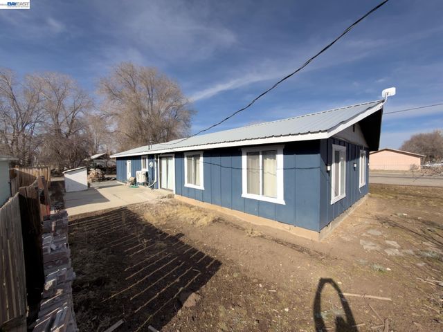 609 E 7th St., Alturas, CA 96101