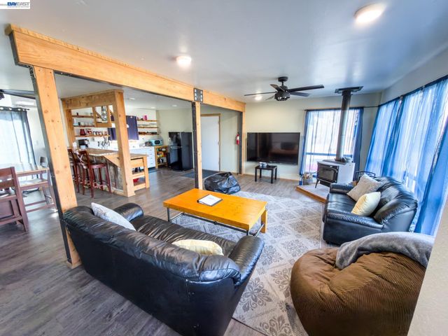 609 E 7th St., Alturas, CA 96101