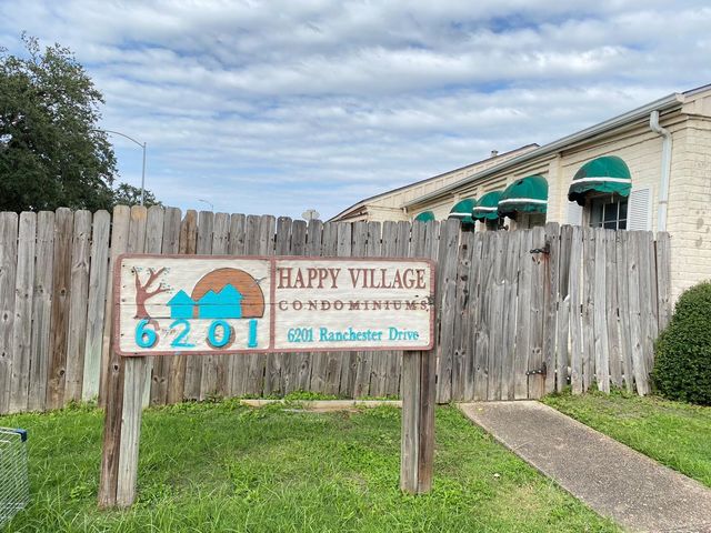 6201 Ranchester Drive 19, Houston, TX 77036