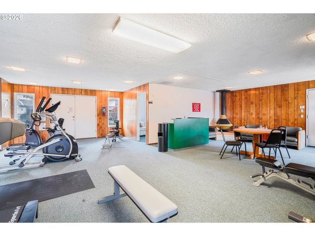 468 N HAYDEN ISLAND Dr 107, Portland, OR 97217