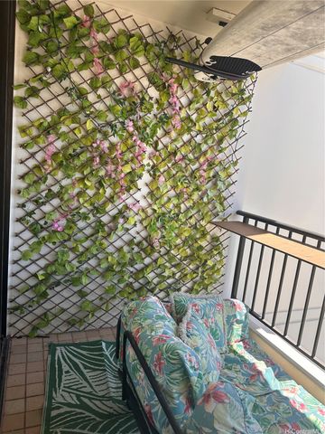 990 Ala Nanala Street 28A, Honolulu, HI 96818