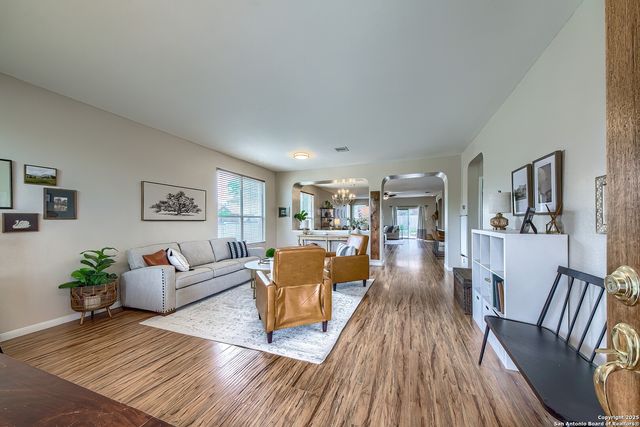 1227 SUN SPG, San Antonio, TX 78245