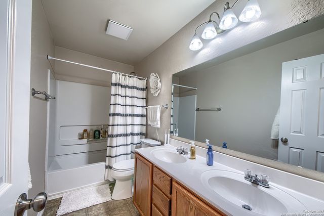 1227 SUN SPG, San Antonio, TX 78245