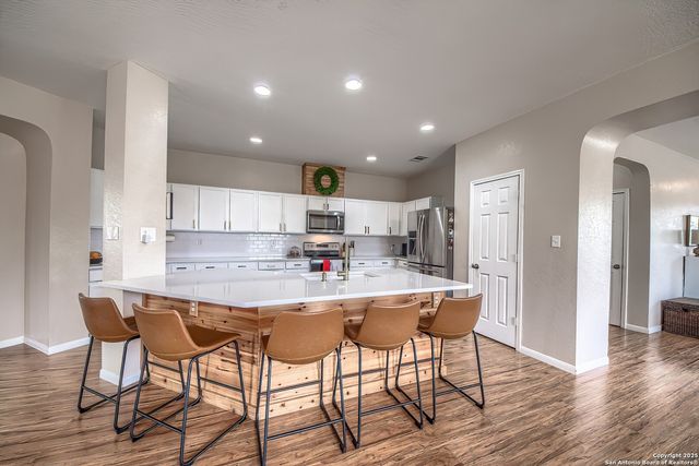 1227 SUN SPG, San Antonio, TX 78245