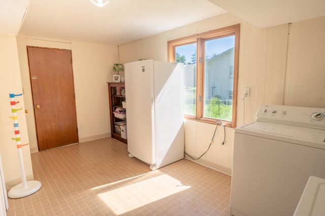 7400 Major Avenue N, Brooklyn Park, MN 55443