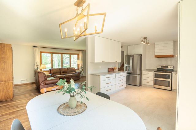 7400 Major Avenue N, Brooklyn Park, MN 55443