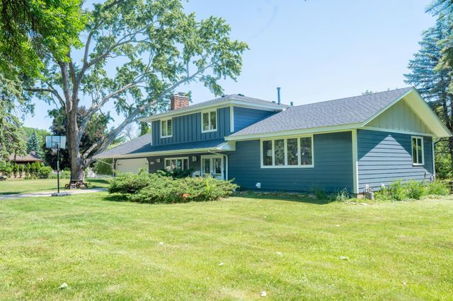 7400 Major Avenue N, Brooklyn Park, MN 55443