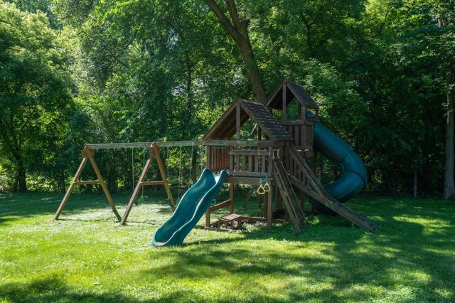 7400 Major Avenue N, Brooklyn Park, MN 55443