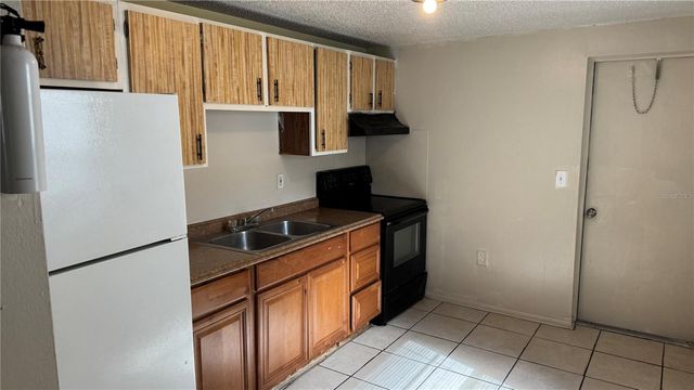 2313 52ND AVENUE E, Bradenton, FL 34203