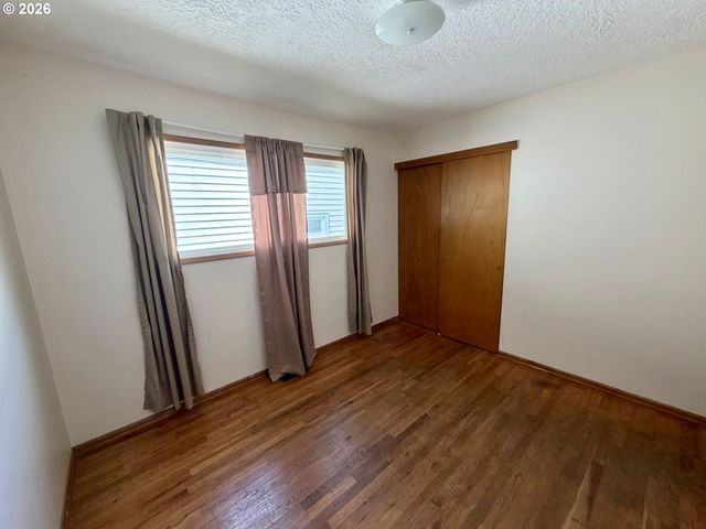 5104 Ne ALBERTA St, Portland, OR 97218