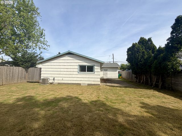 5104 Ne ALBERTA St, Portland, OR 97218