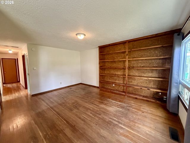 5104 Ne ALBERTA St, Portland, OR 97218