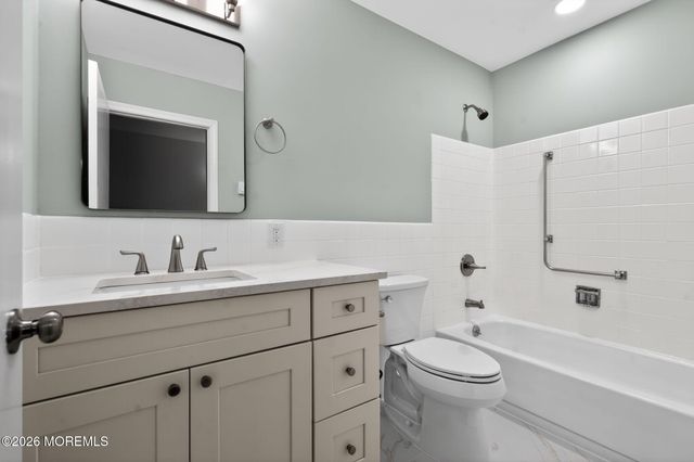 44 Penwood Drive 55, Whiting, NJ 08759