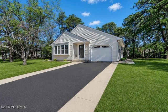 44 Penwood Drive 55, Whiting, NJ 08759