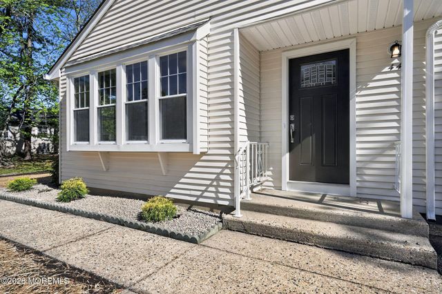 44 Penwood Drive 55, Whiting, NJ 08759