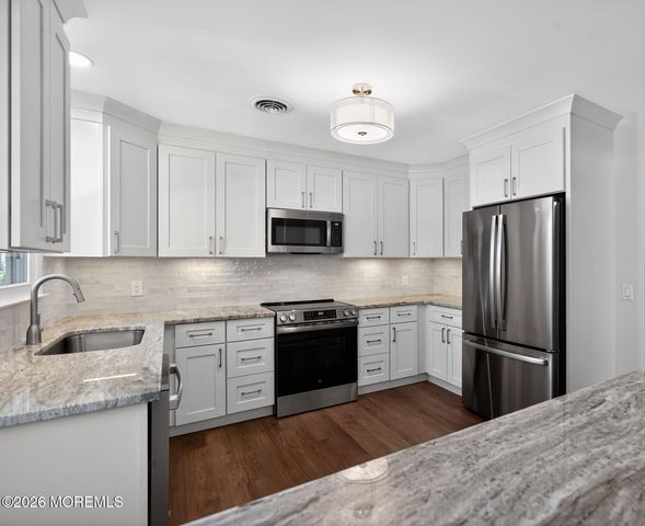 44 Penwood Drive 55, Whiting, NJ 08759