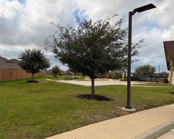 5103 Indian Pine Lane, Brookshire, TX 77423