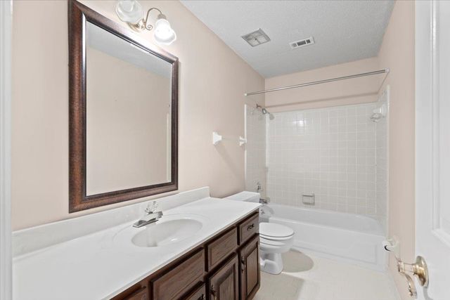 9400 MORNING WOODS CV, Memphis, TN 38016