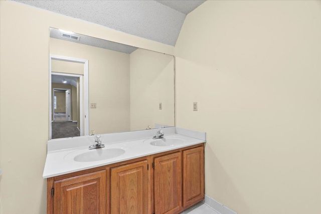 9400 MORNING WOODS CV, Memphis, TN 38016