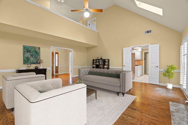 9400 MORNING WOODS CV, Memphis, TN 38016