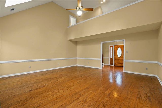 9400 MORNING WOODS CV, Memphis, TN 38016