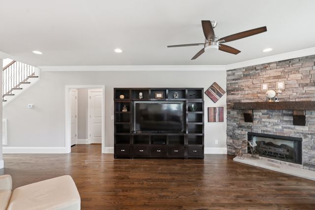 6000 Wallaby Ct, Spring Hill, TN 37174