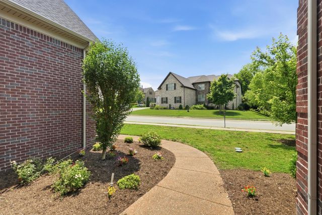 6000 Wallaby Ct, Spring Hill, TN 37174