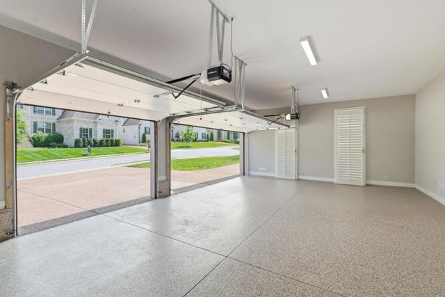 6000 Wallaby Ct, Spring Hill, TN 37174