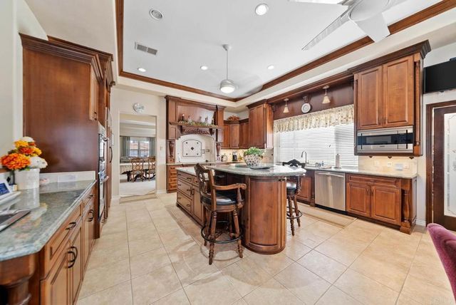 1608 Hamilton Lane, Escondido, CA 92029