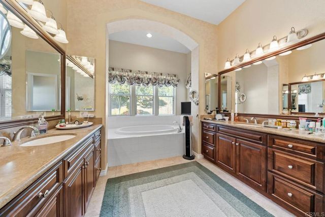 1608 Hamilton Lane, Escondido, CA 92029