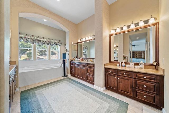 1608 Hamilton Lane, Escondido, CA 92029