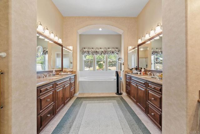 1608 Hamilton Lane, Escondido, CA 92029