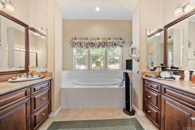 1608 Hamilton Lane, Escondido, CA 92029