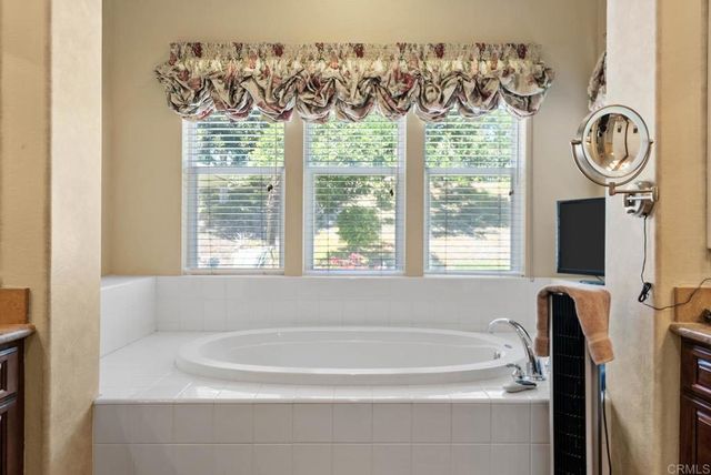 1608 Hamilton Lane, Escondido, CA 92029