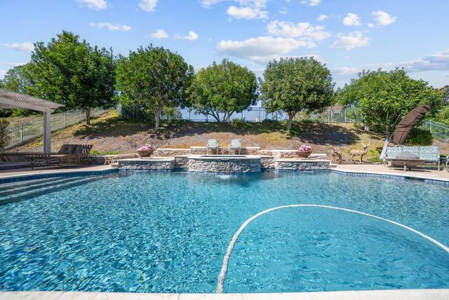 1608 Hamilton Lane, Escondido, CA 92029